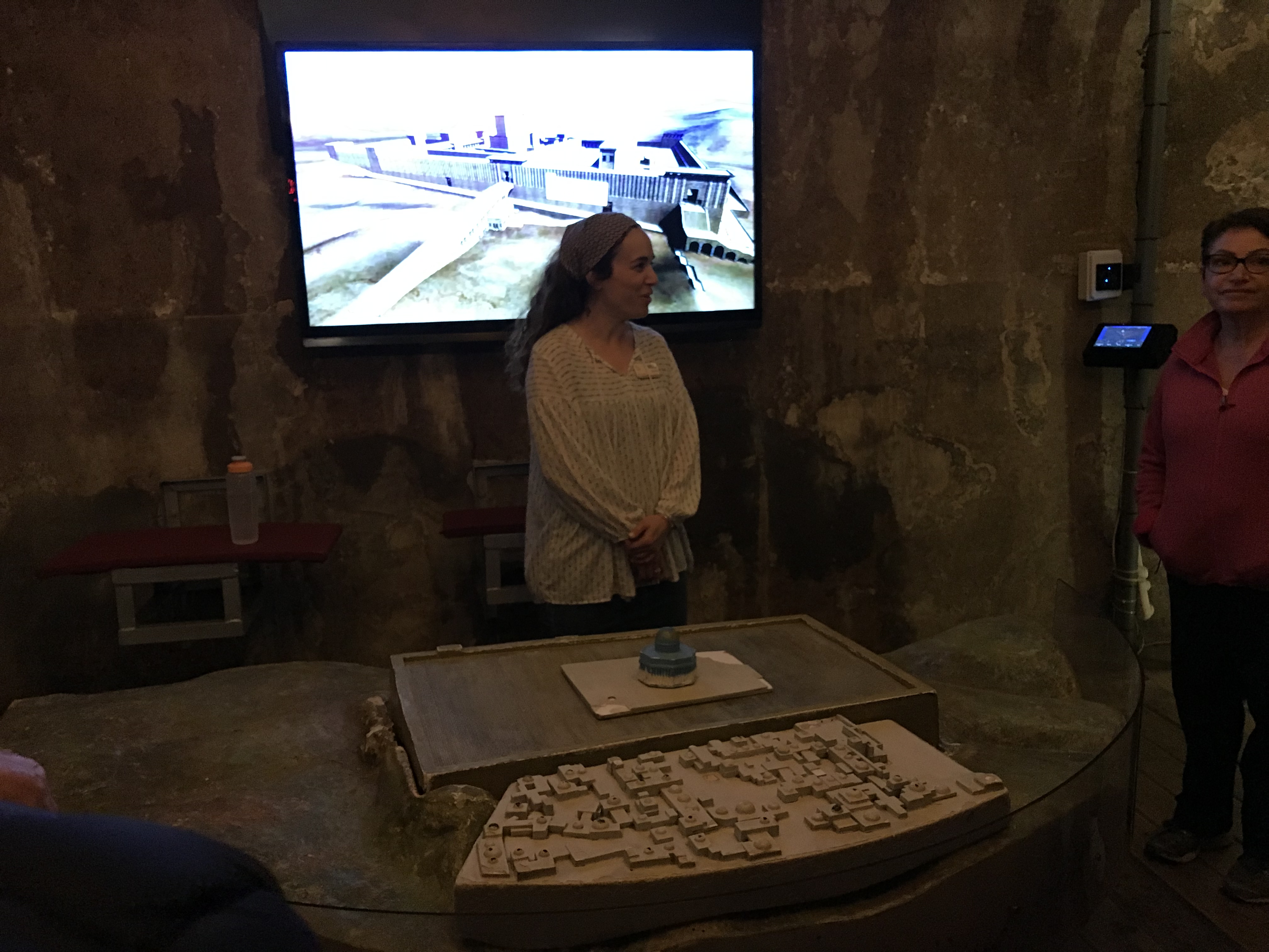 Västra murens tunnel