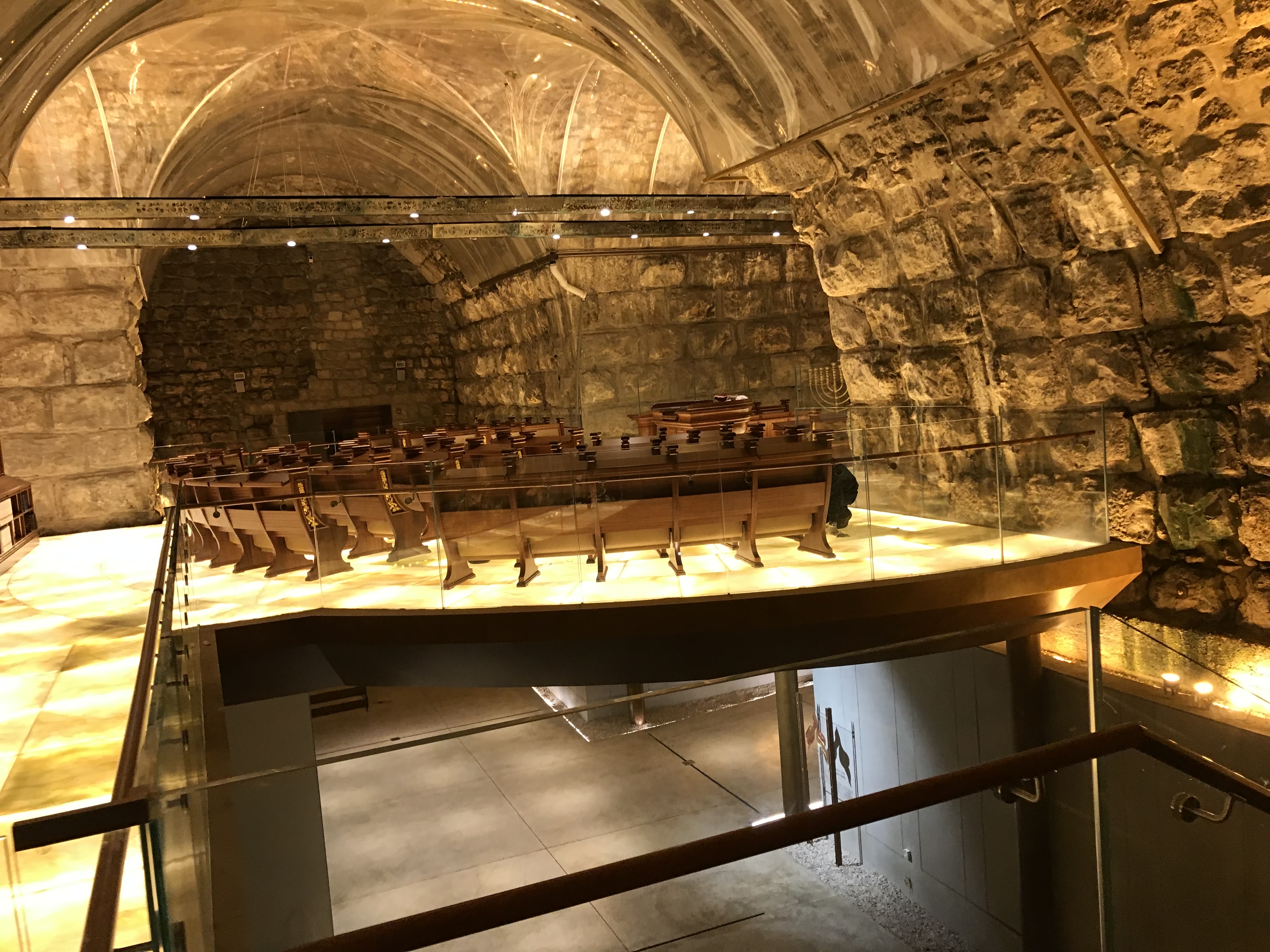 Västra murens tunnel